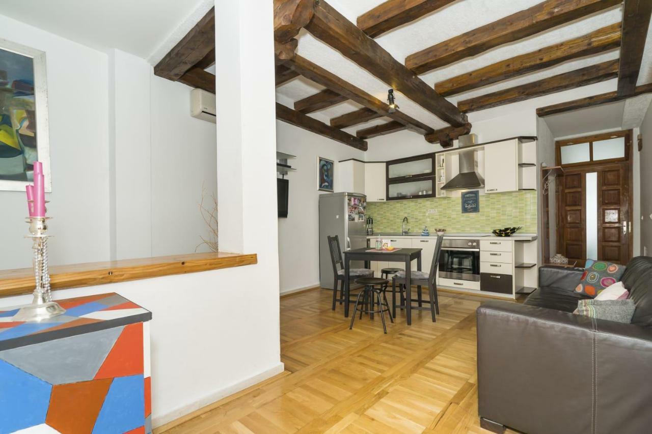 Little Place Near Sea Apartman Apartment Jesenice  Exterior photo